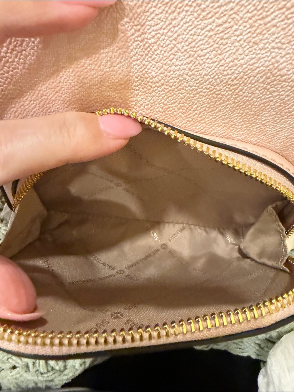 NWT Michael Kors Pale Pink Mini Leather Backpack with Gold Hardware - Picture 2 of 5